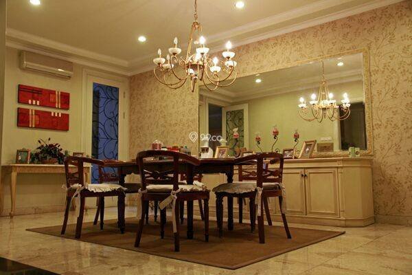 TURUN HARGA, MURAH BANGET RUMAH KOKOH di Tirta Golf BSD 