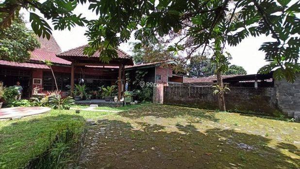 Rumah 2417 Jl Raya Kaliurang, Villa Joglo Kolam Renang Jakal 2
