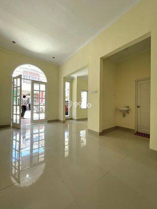 Rumah cantik siap huni ,di Residence Depok Cimanggis 
