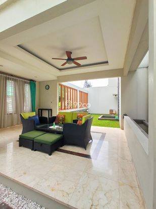 Rumah Berdisain Resort Siap Huni di Cipete Jakarta Selatan