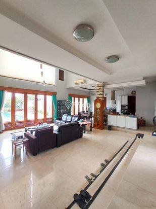 Rumah Berdisain Resort Siap Huni di Cipete Jakarta Selatan