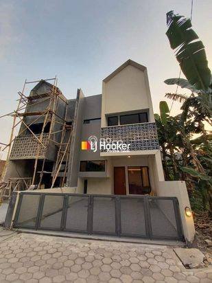 Dijual Rumah Baru Ready Stok Design Tropical di Kodau Jatiwarna Dekat Premier Estate