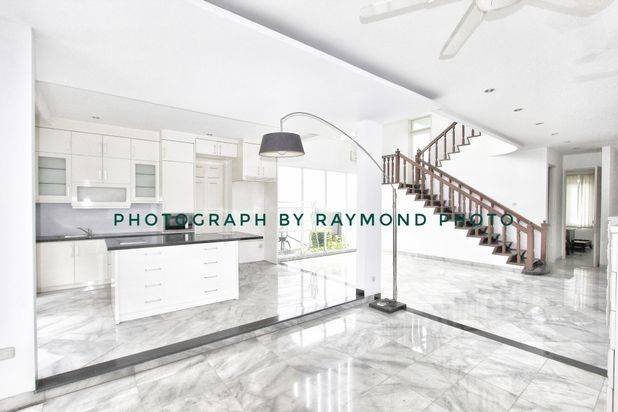 Rumah Pondok Indah Area Prime Kencana Indah !!