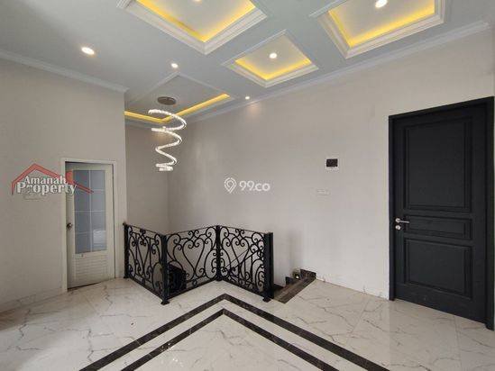 Rumah Murah American Classic POOL Samping Ragunan Jakarta Selatan