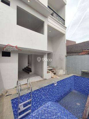 Rumah Murah American Classic POOL Samping Ragunan Jakarta Selatan