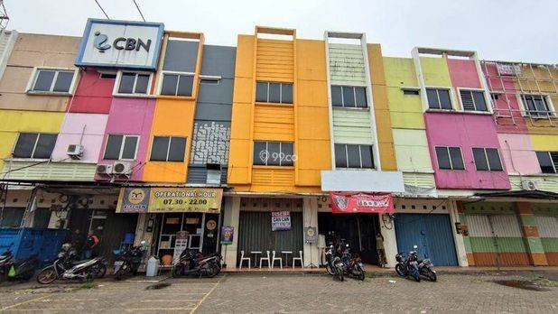 Disewakan Ruko Jl Raya Ciluar Sebrang Komplek Brimob, sederet dengan Hokben