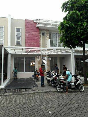 RUMAH DI GREENLIKE CITY
