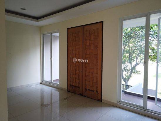 Rumah Elit Modern Tanpa Renovasi di Permata Buana Jakarta Barat