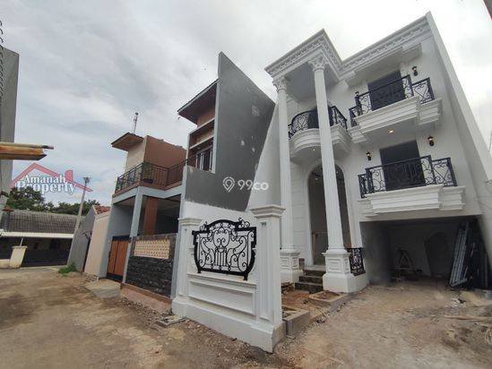 Rumah Murah American Classic POOL Samping Ragunan Jakarta Selatan