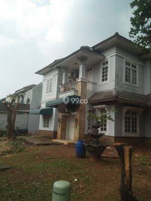 Rumah di Kota Wisata