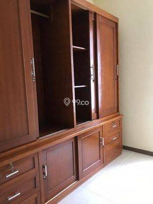 Rumah 2 Lantai Bagus Unfurnished SHM di Jl.lvv, Bogor