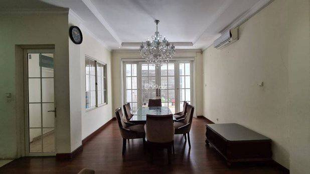 Rumah 3 lantai di Green lake, Full Furnish