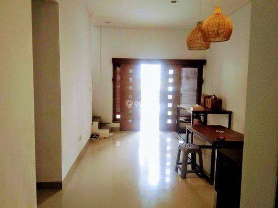 Rumah di Jl pulau Belitung depan 