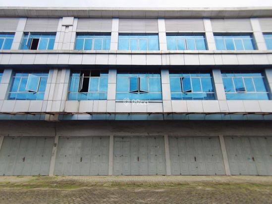 Ruko Gandeng 3 Komplek CBD Polonia ( Padang Golf )
