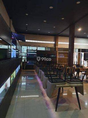 Ruko Gandeng eks Resto di Muara Karang