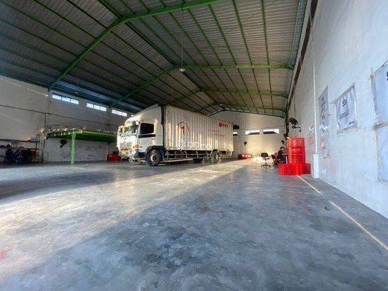 Gudang 1000 m SHM Bagus Denpasar 