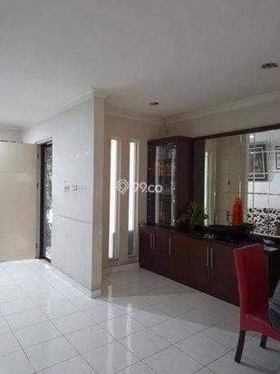Rumah Cantik Di Kota Wisata, Cibubur, Jawa Barat