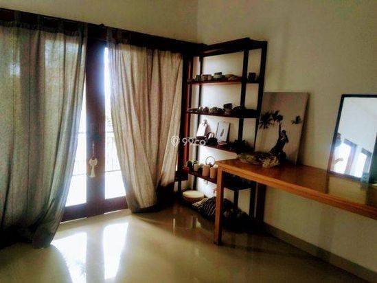 Rumah di Jl pulau Belitung depan 