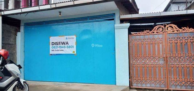 Ruko di jalan raya Padalarang dekat borma