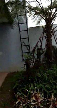 Rumah Plus Kolam Renang Riung Bandung