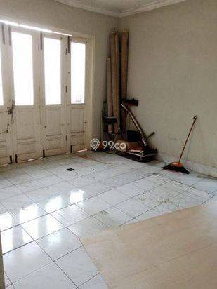 Rumah Tanah Luas Setrategis Pondok Kelapa