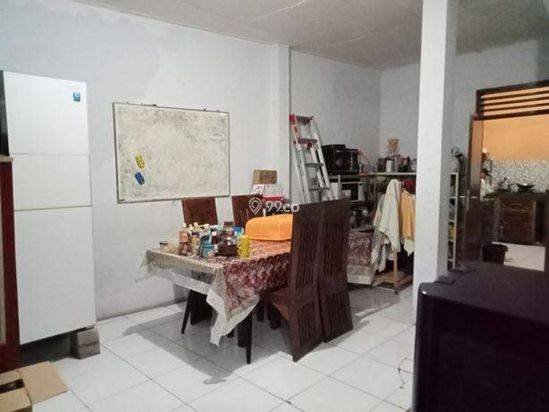 Rumah Kokoh Tanah Luas Setrategis Utan Kayu
