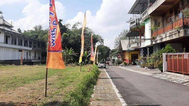 Tanah SHM Timur Mall Sch Cocok Untuk Usaha