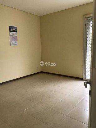 Rumah 2 Lantai Bagus Unfurnished SHM di Jl.lvv, Bogor