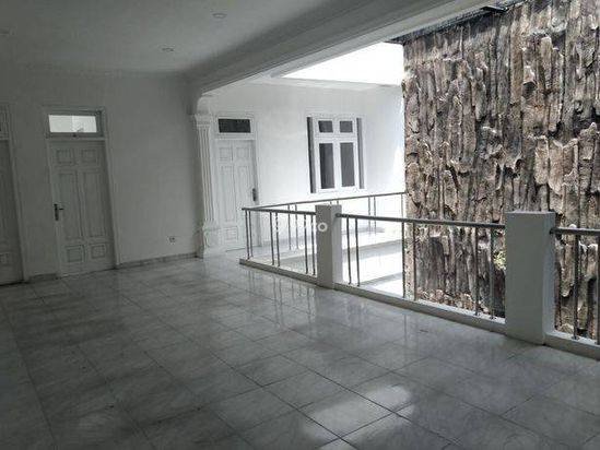 Rumah Bagus 2lantai Setrategis Duren Sawit