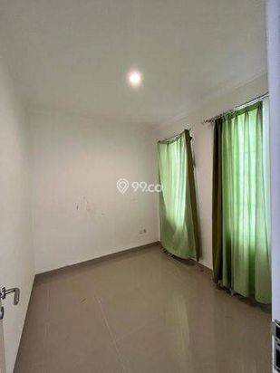 Rumah di Paramount village 2 Lantai dekat kariadi dan bandara