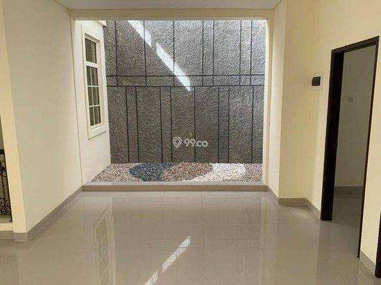 Rumah Baru Pantai Indah Kapuk (200M2) Full Renov 