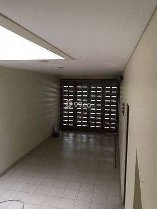 Rumah 2 Lantai Bagus Unfurnished SHM di Jl.lvv, Bogor