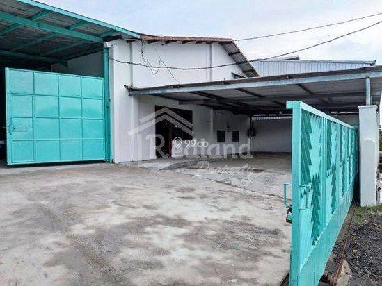 Gudang di Kawasan Industri Terboyo , Semarang Lz Tt 4238s