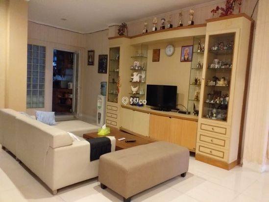 TAMAN BROMO FULL FURNISHED LIPPO KARAWACI TANGERANG
