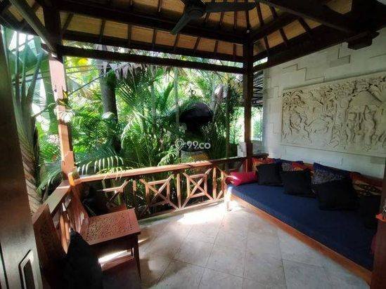 Dijual Villa 2 Lt Dg Swimming Pool Akses Bagus di Jimbaran