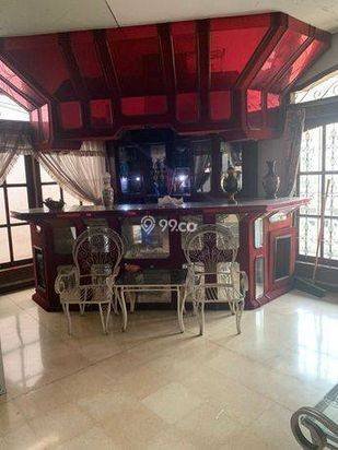 RUMAH DI KELAPA GADING 