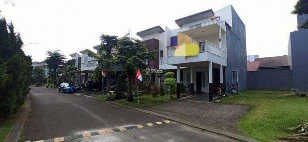 Rumah 2.5 lantai, Icon BSD, bagus dan siap huni
