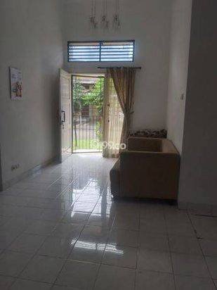 Dijual rumah murah di grand wisata Bekasi 