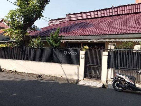 Rumah Kokoh Tanah Luas Setrategis Utan Kayu