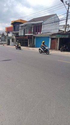 Ruko di jalan raya Padalarang dekat borma