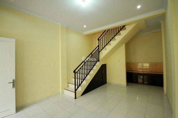 Jual Rumah Baru 2lantai, Siap Huni di Condet