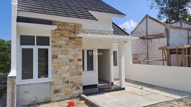 RUMAH CANTIK PALING MURAH DI SLEMAN DP 0%