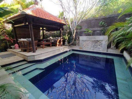 Dijual Villa 2 Lt Dg Swimming Pool Akses Bagus di Jimbaran