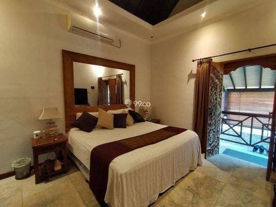 Dijual Villa 2 Lt Dg Swimming Pool Akses Bagus di Jimbaran