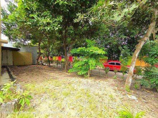 RUMAH HOOK DI BEVERLY PARK BATAM CENTER, LUAS TANAH BESAR
