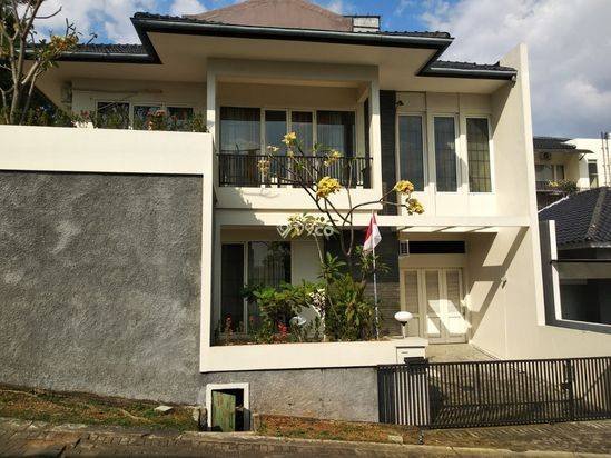kan Rumah di Graha Candi Golf Semarang
