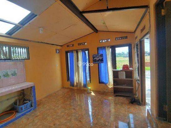 DIJUAL RUMAH SECOND SUPER MURAH DEKAT JALAN UTAMA TABANAN