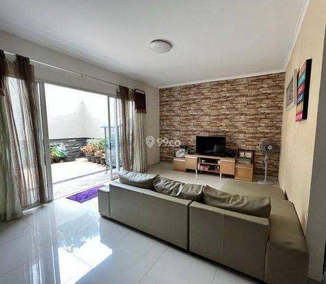 Rumah Bagus di Kota Wisata