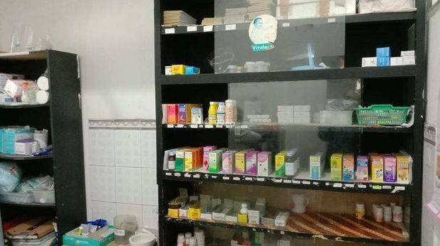 Rumah tinggal plus klinik dan kosan