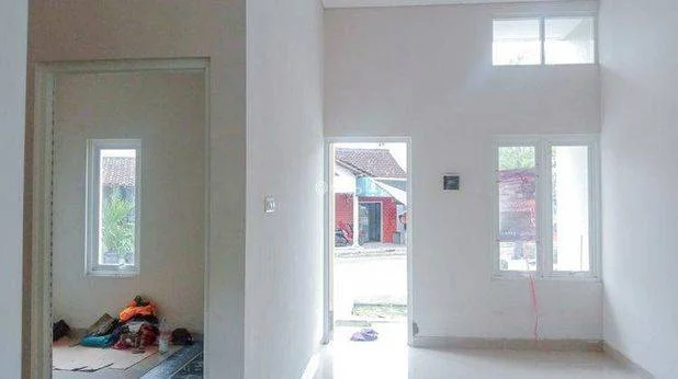 RUMAH SIAP HUNI MURAH FREE SEMUA BIAYA DI PLUNENG
